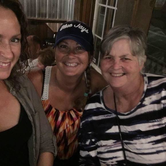 Meet your Posher, Terri - Picture 1 of 1